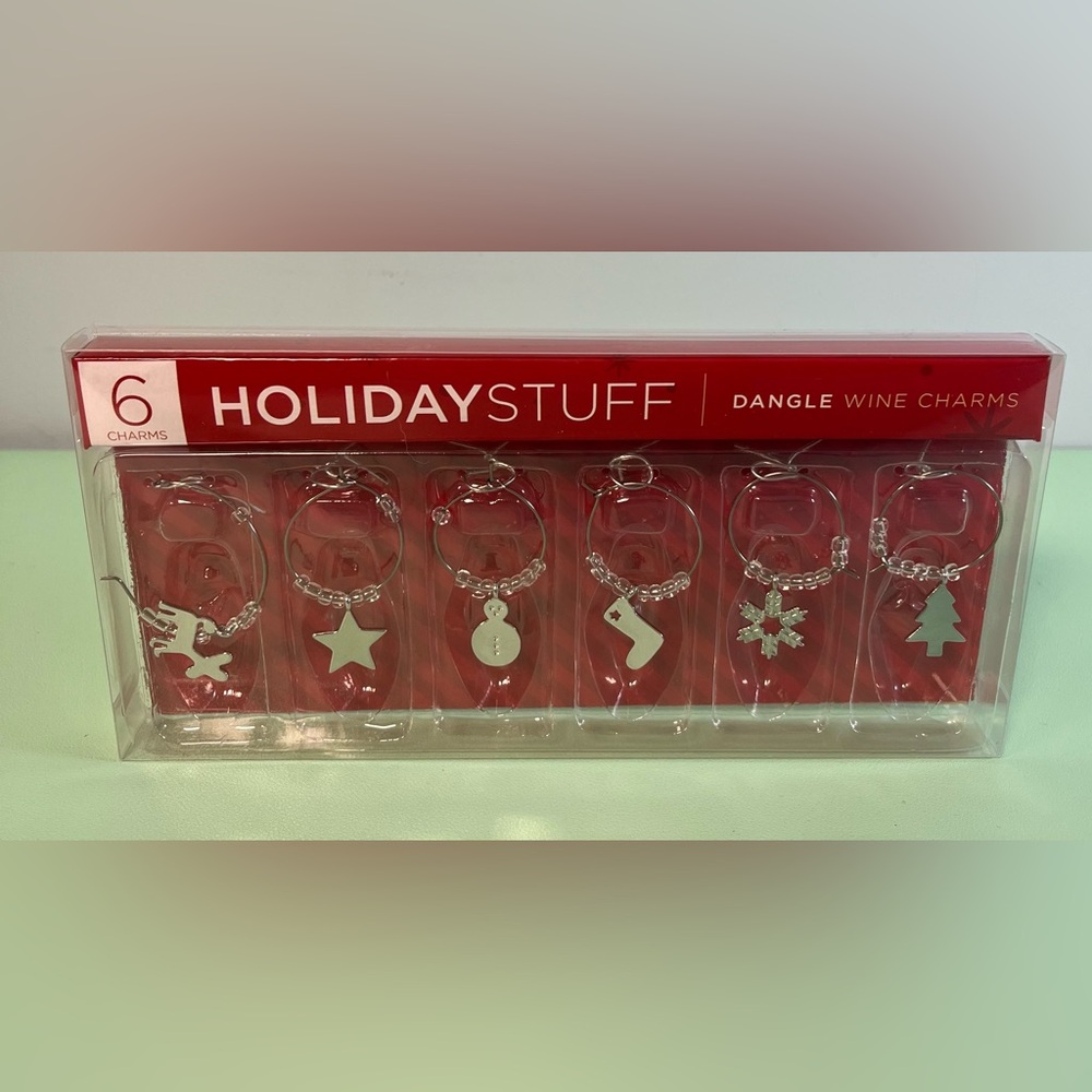Kitchen Stuff Plus Holiday Christmas Set of 6 Dangle Wine Charm, Glass Marker